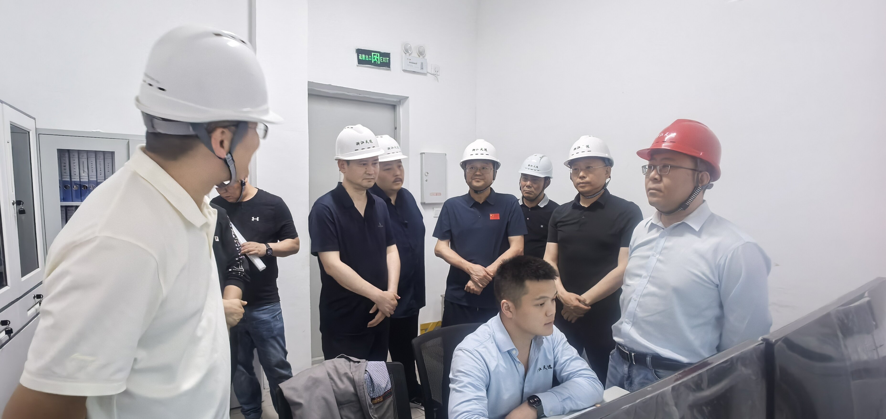 淮南東辰、嵩基新材料領(lǐng)導(dǎo)考察廈門(mén)標(biāo)準(zhǔn)砂嘉興項(xiàng)目